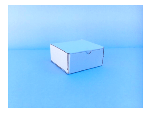 Boite postale carton d'emballage blanc 11x11x5 cm